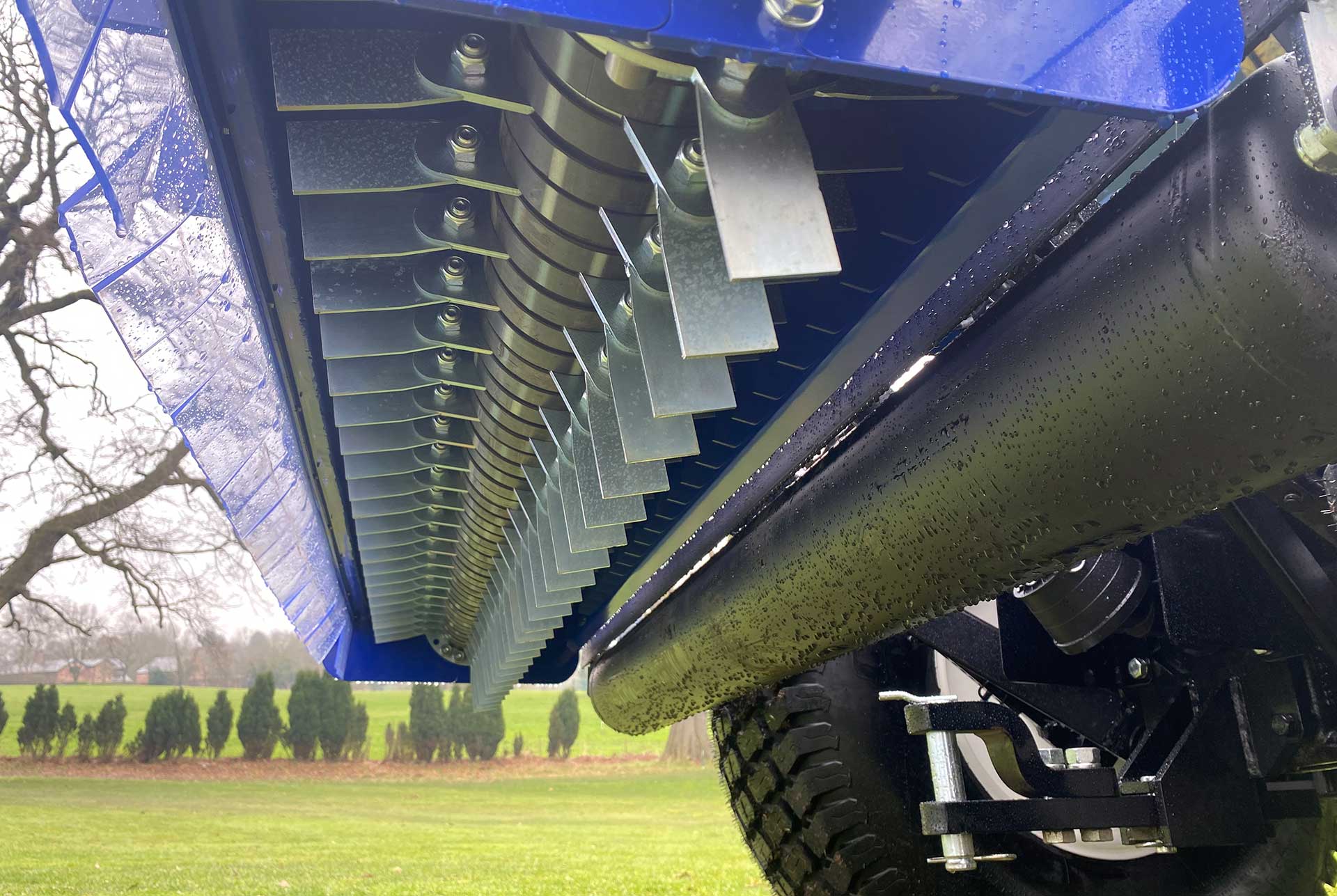Bellon Mit BM50 Verti-Cutter – detail rotoru s noži